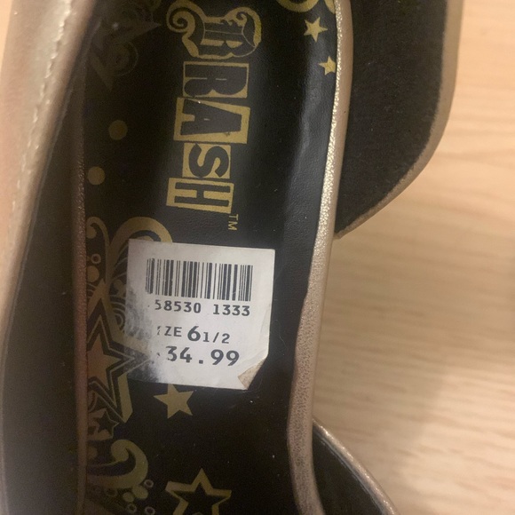 Heels - Picture 2 of 4